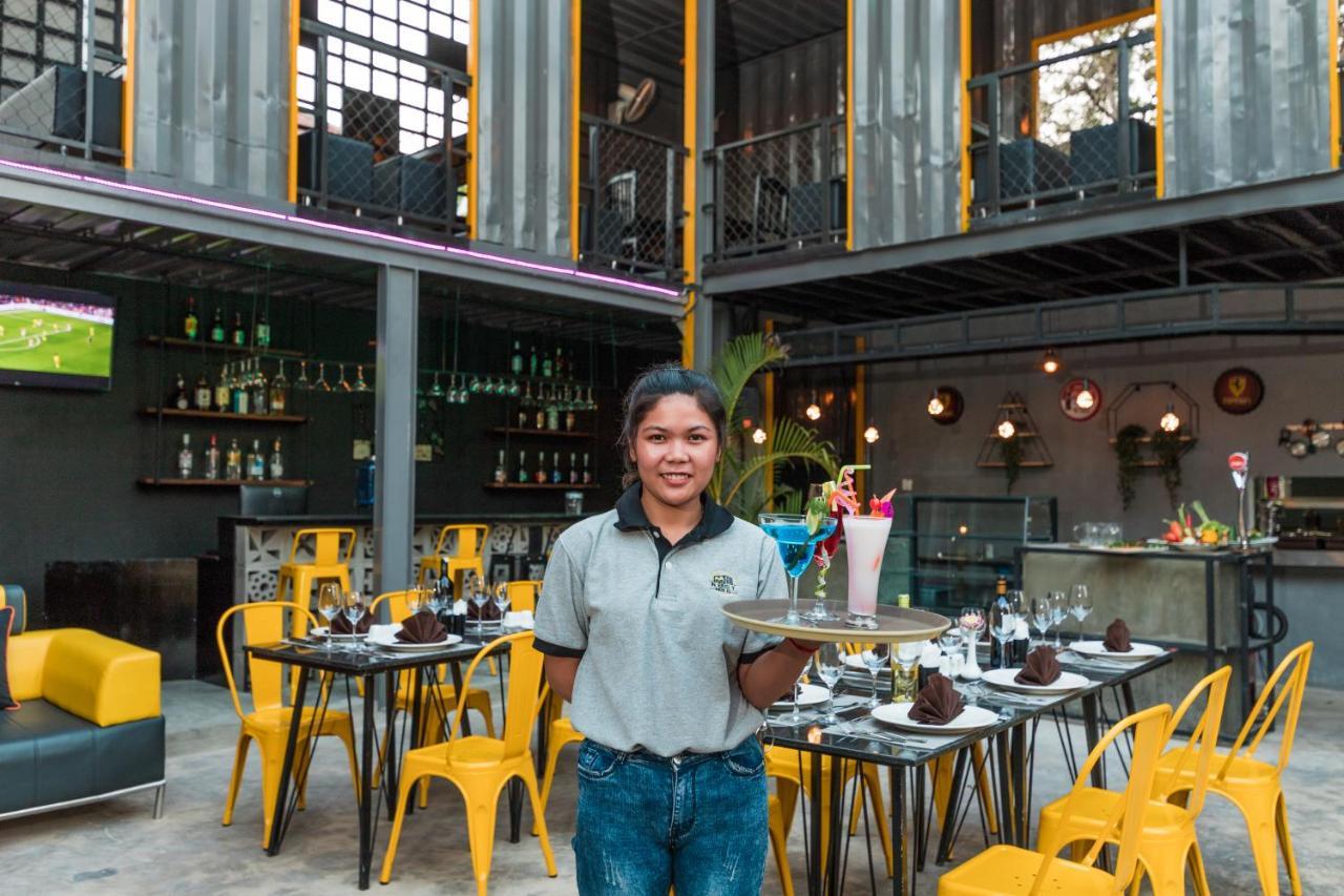 White Rabbit Hostel Siem Reap Eksteriør bilde