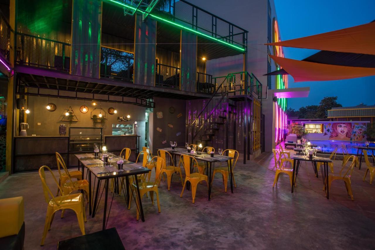 White Rabbit Hostel Siem Reap Eksteriør bilde