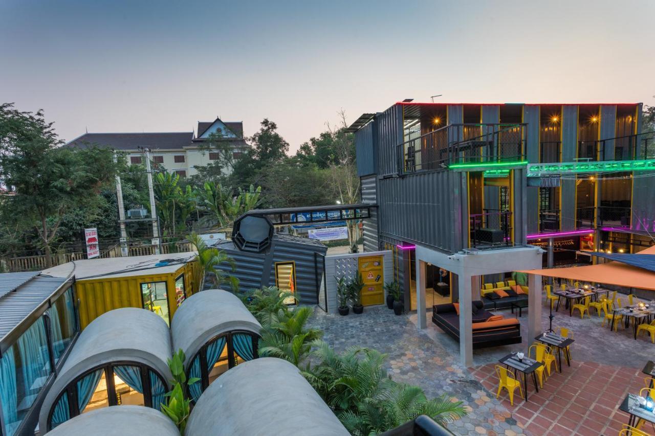 White Rabbit Hostel Siem Reap Eksteriør bilde
