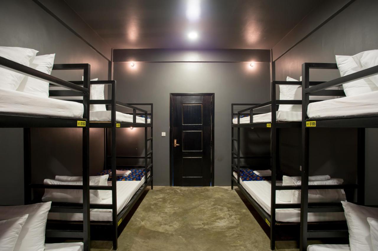White Rabbit Hostel Siem Reap Eksteriør bilde